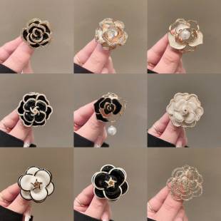 Light Luxury Camellia Brooch for Women, Exquisite Butterfly Rose Corsage, Niche High-End Suit Coat Floral Accessory