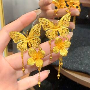 New Chinese-Style Traditional Gold Butterfly Flower Tassel Ear Clip Earrings with a High-End Feel for Brides, Hollow-Out Design, Popular Item for Women, Wholesale Supply