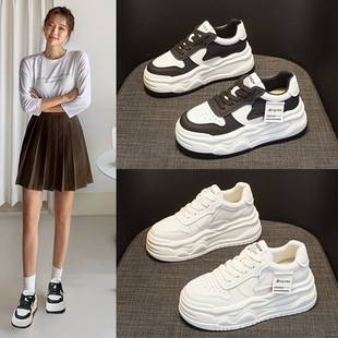 2026 Autumn and Winter New Thick-Soled Casual White Shoes with Hidden Height Increase, Comfortable and Versatile Platform Low-Top Women's Sneakers