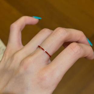 Minimalist fine red enamel tail ring for women, titanium steel couple's index finger ring, niche design, simple and versatile ring
