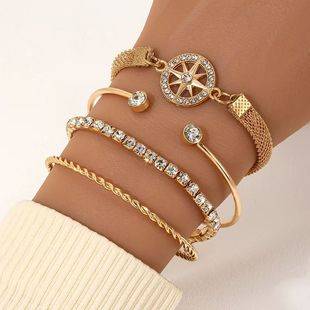European and American Cross-Border Popular Women's Diamond-Encrusted Love Heart Bracelet Accessory Set, Alloy Niche High-End Jewelry for Women