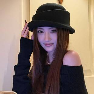 Letter from the North: New Autumn and Winter Black Hat with Rolled Brim, Hepburn-Style Beret, and Fisherman's Hat for the Daughter of a Wealthy Family Studying Abroad