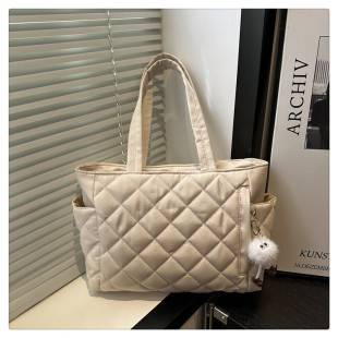 Foreign Trade Wholesale Autumn and Winter Cotton Clothing Bags, New Style Hand-Held Underarm Bag, Large Capacity Shoulder Bag, Rhombus Tote Bag for Women