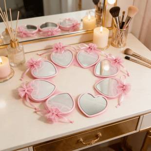 Heart-shaped small mirror, new cross-border portable mini travel mirror, magic handheld mirror, high-definition makeup mirror