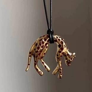 Unique Wild Charm~Vintage Leopard Necklace, Old Money Style Trendy Long Sweater Chain, Stylish Accessory for Trendy Girls