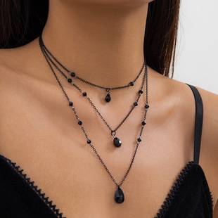 European and American Cross-Border Retro Gothic Blood Dripping Tassel Necklace for Women Simulated Blood Crystal Pendant Chain Clavicle Necklace