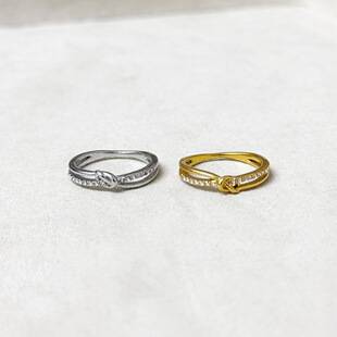 Knotted Diamond-Studded Titanium Steel Non-Fading Ring, Cross-Shining Starry Ring Jewelry, Niche Design with a High-End Feel