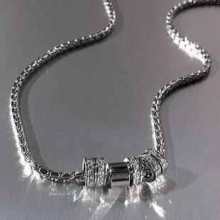 Unisex Flash Diamond Ring Pendant Necklace Cold Style Light Luxury Niche Design Fashion Versatile Elegant Clavicle Chain