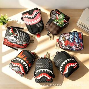 Cross-border foreign trade trendy brand Shark GOD backpack is a must-have for casual travel enthusiasts during the back-to-school season, direct from the factory with continuous stock availability