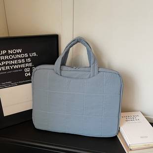 New exquisite water-resistant handbag for short trips and commuting, can hold a laptop, couple's style, simple and stylish storage bag
