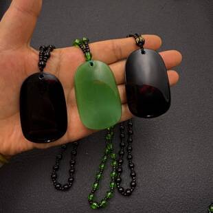 Cross-Border E-Commerce Hot-Selling Imitation Obsidian Holy Family Portrait Necklace Imitation Green Jade Pendant Human Head Portrait Hiphop
