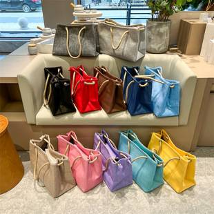 2024 Spring New Large Capacity Bag Women's Easiest for Match Handheld Shoulder Bag Commuting Tote Bag Trendy Handbag