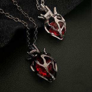 European and American New Hot-Selling Gothic Dark Style Hollow Heart Red and Blue Glass Heart Pendant Necklace Couple Gift