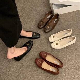 Chunky-heeled French-style slip-on shoes with camellia embellishment, women's square-toed retro-style black versatile flat evening shoes