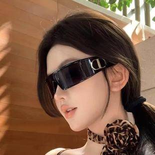 2025 New D Headband Sunglasses Women's High-End Internet Celebrity Fashionable Photo Concave Shape Sunglasses Anti-Uv