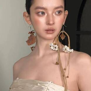 Artistic Retro Dried Flower Long Tassel Earrings, Niche Design Bridal Model Runway Earrings