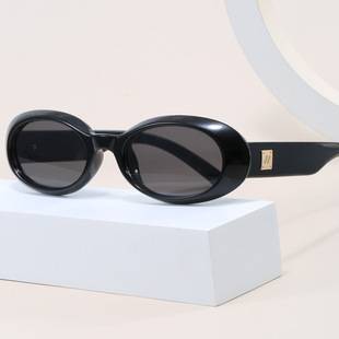 European and American Small Frame Oval Sunglasses for Women, Trendy Influencer Style, Face-Slimming Glasses Accessories, American Retro Sunglasses, Ins