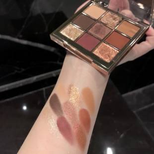 Nine-Color Eyeshadow Palette, Long-Lasting, Low Saturation, Earthy Color, Affordable Student Party Niche Brand Matte Pearlescent Spring and Summer Eyeshadow