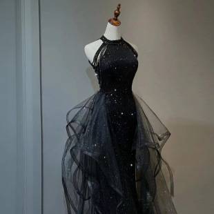 Black Evening Dress Light Luxury Niche Slimming High-end High-end Sense Annual Birthday Party Host Adult Ceremony Banquet