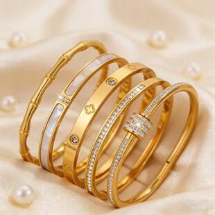European and American Style Stainless Steel Light Luxury Bracelet for Women, Vacuum Electroplated, Niche Design, Plain Texture, Diamond-Encrusted Titanium Steel Bracelet