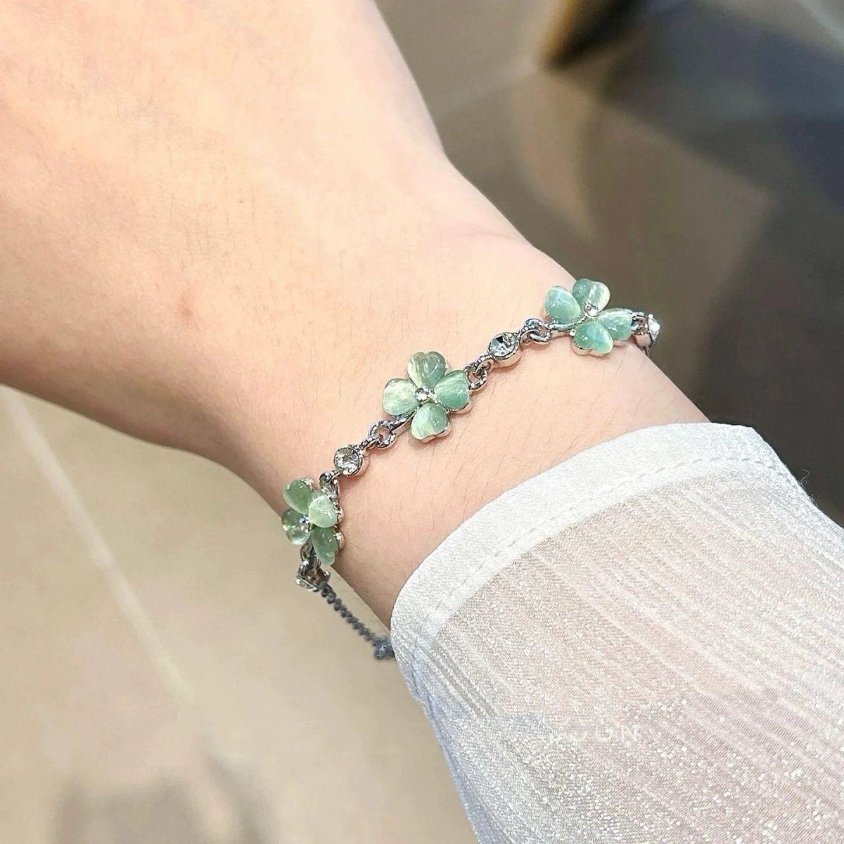 New Imitation Cat's Eye Stone Four-Leaf Clover Lucky Bracelet Necklace Green Star Wish Fashion Forest Style Best Friend Gift Wholesale