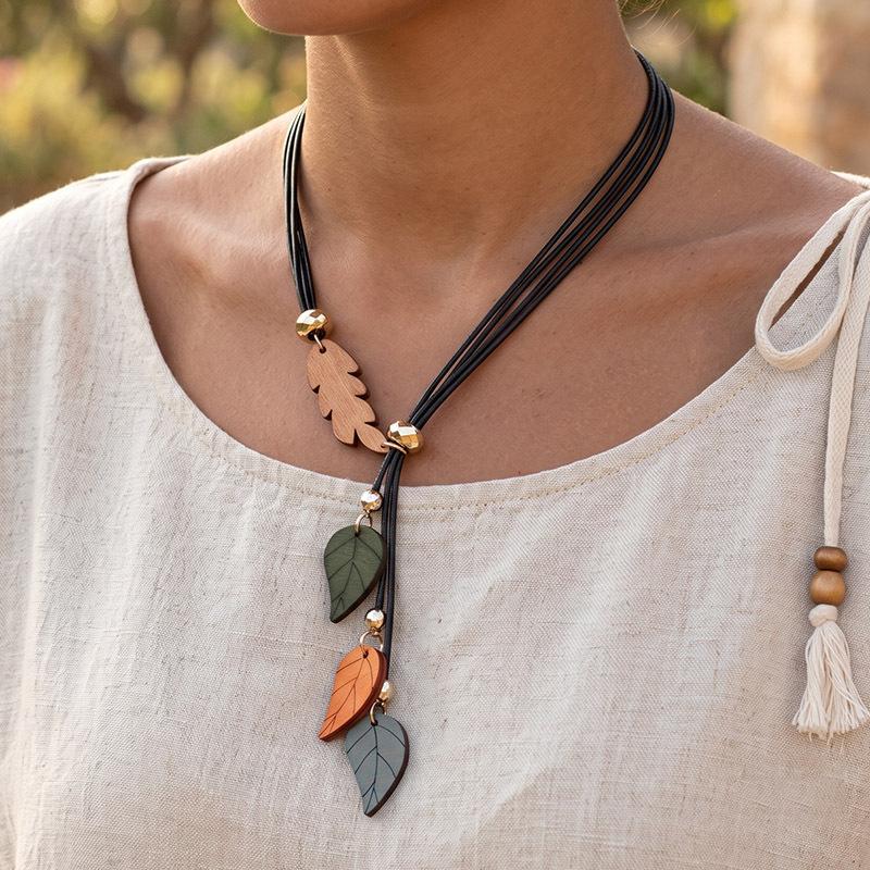 Bohemian Ethnic Style Wooden Leaf Pendant Necklace Retro Women's Cross-Border New Popular Jewelry Wholesale