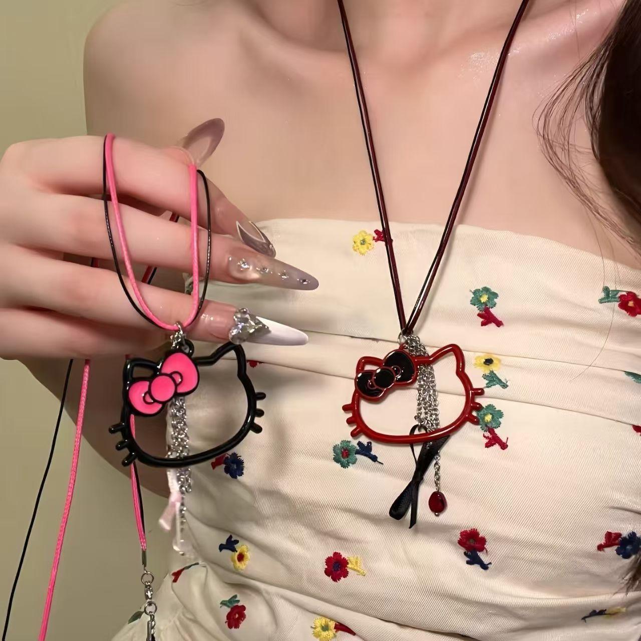 Sweet Girly Heart Cut Out Kitty Cat Pendant Necklace for Women, Sweet and Cool Versatile Long Clavicle Chain Accessories Necklace