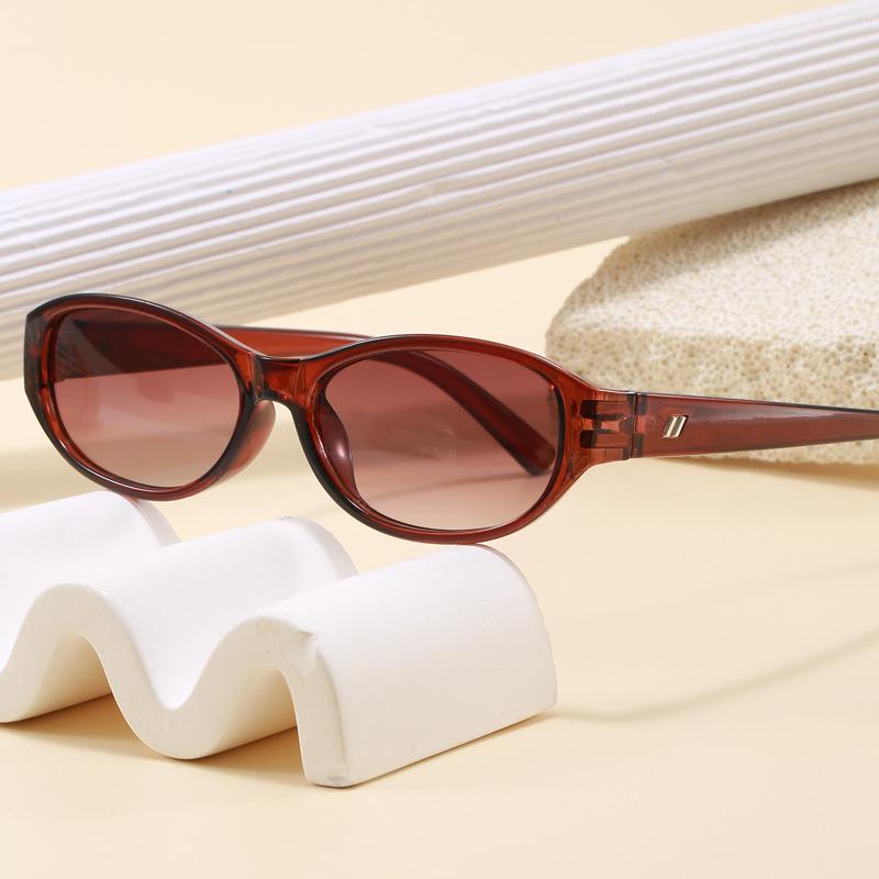 2025 European and American Cross-Border New Fashion Sunglasses for Men and Women Oval Retro Sunglasses Driver Sun Protection Visor