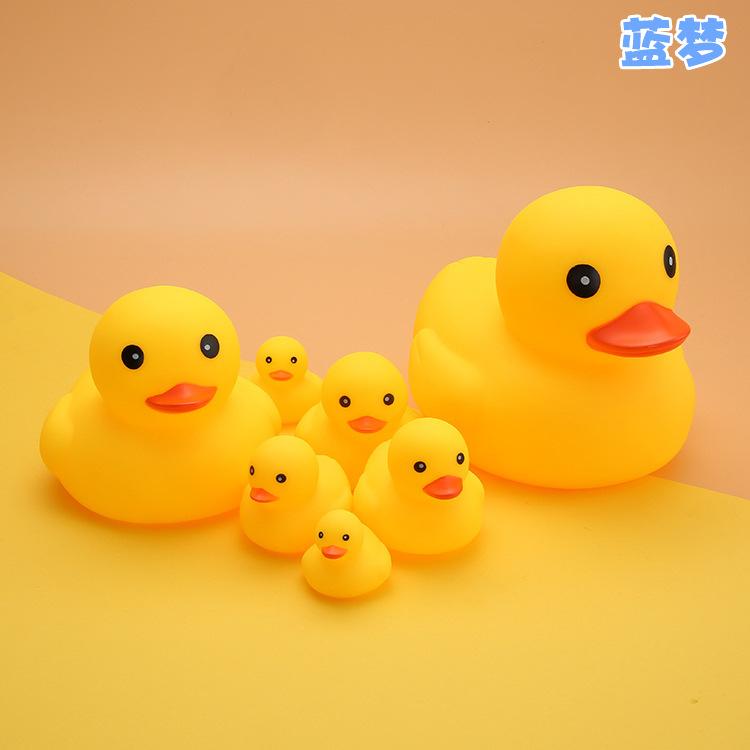 Bathing water toys big and small yellow duck set baby baby bathroom bath pinch call beach toys wholesale