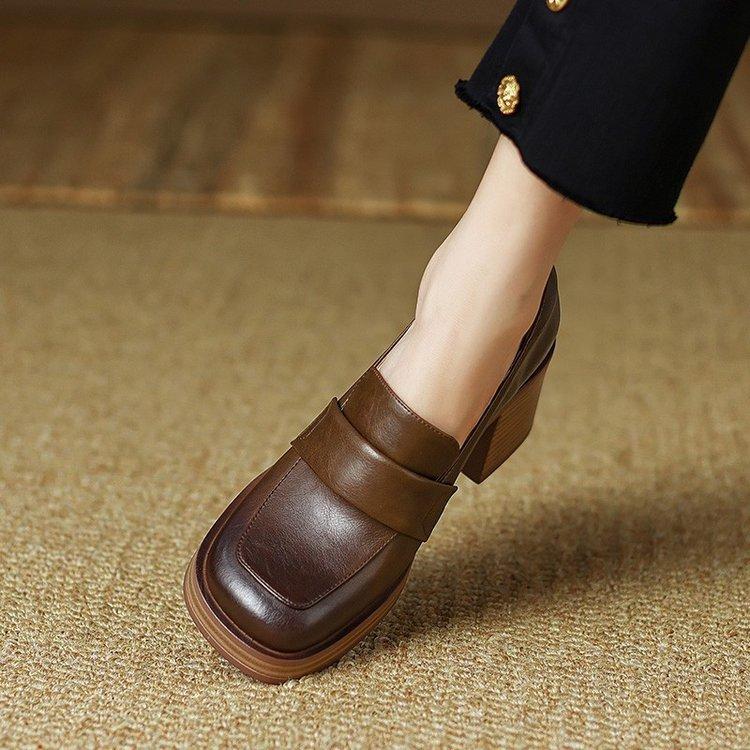 2025 Spring New British Style Retro Square Toe Thick Heel Women's Shoes Deep Mouth Small Leather Shoes High Heels Commuting Loafers