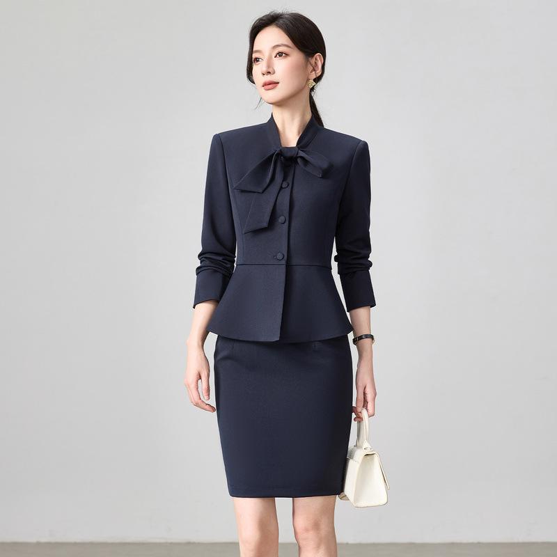 Elegant women's suit for spring and autumn, suitable for jewelry stores, hotel front desk reception, formal attire for real estate sales department, workwear for winter
