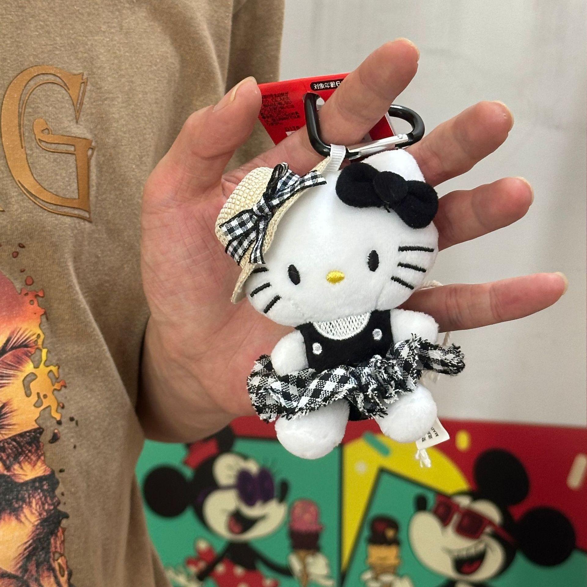 Black Straw Hat Kitty Hat Baby Pendant Heart Buckle Doll Cute Hepburn Style Pendant Keychain