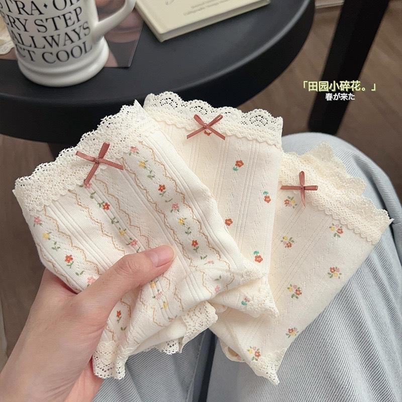 Japanese 10A Bacteriostatic Girl's Pure Cotton Underwear Women's Floral Breathable Layered Crotch Mid-Waist Hip Briefs for Women