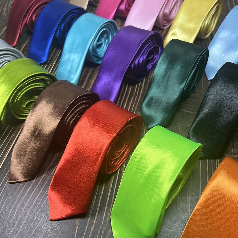 Korean version of narrow small 5cm tie solid color men's silk colored shirt accessories black and white casual logo