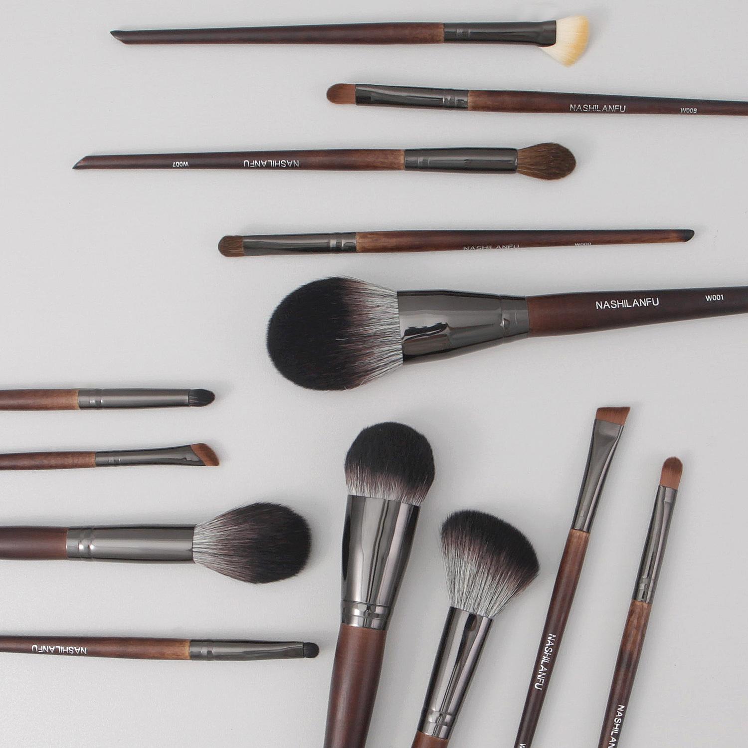 Cangzhou 13-Piece Makeup Brush Set, Foundation Brush, Complete Set of Soft Animal Hair Eye and Nose Shadow Brushes, Beauty Tools, Loose Powder Brush