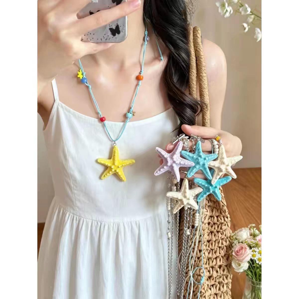 Colorful dopamine starfish necklace for women, island vacation style, high-end niche collarbone chain, versatile accessory