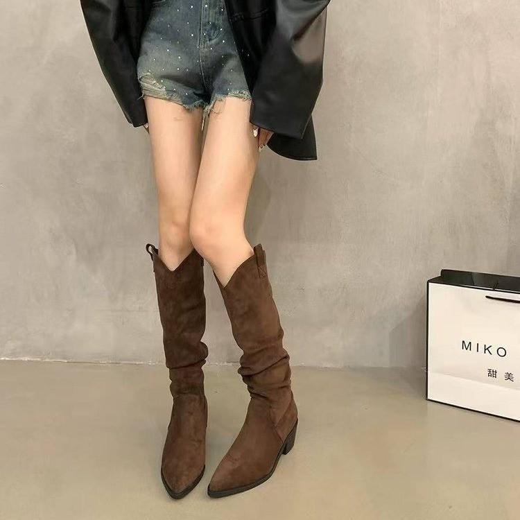 2026 New Suede Retro Western Cowboy Boots for Women, Chunky Heel Pointed Toe Slouch Boots, Slimming Long Boots, Maillard