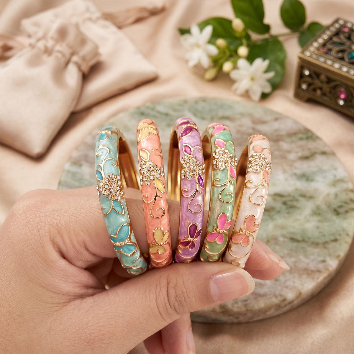 Chinese style cloisonné butterfly children's bracelet. In stock, direct supply from manufacturer. New Chinese style cloisonné bracelet