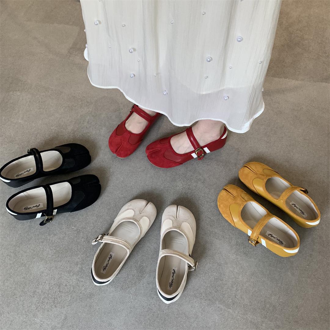 Women's height-increasing split-toe pig hoof shoes, new early spring style, low-cut retro fairy-style red ballet Mary Jane shoes