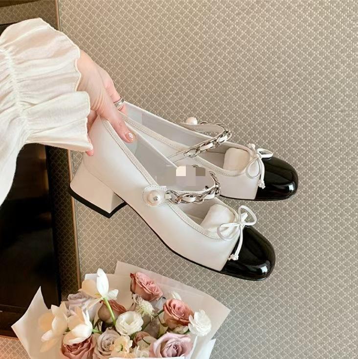 Southern France Encounter ~ Amiu's Bow-Knot Chain Chunky Heel Mary Jane Shoes for Women