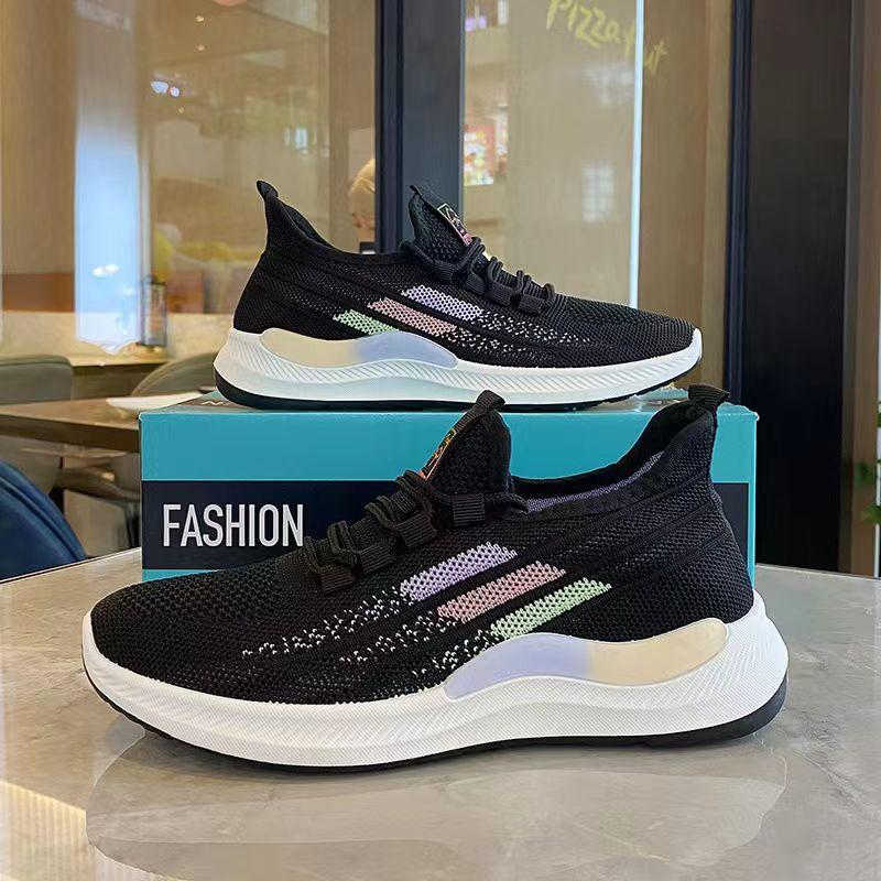 Large Size Sports Shoes for Women, Lightweight Running Shoes for Spring and Summer, Breathable and Non-Slip, Versatile White Shoes for Women, Wholesale from Manufacturers