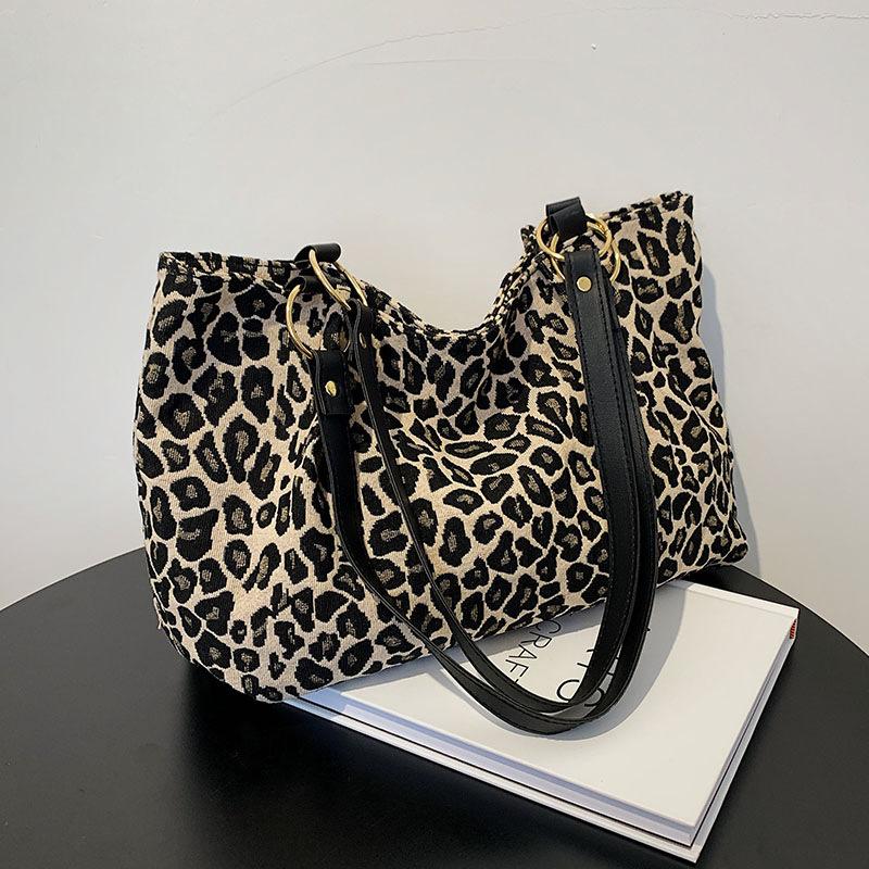 Autumn and Winter Large Capacity Bag 2023 New Style Bag Women's Bag Ins Crossbody Bag Leopard Shoulder Bag Tote Bag