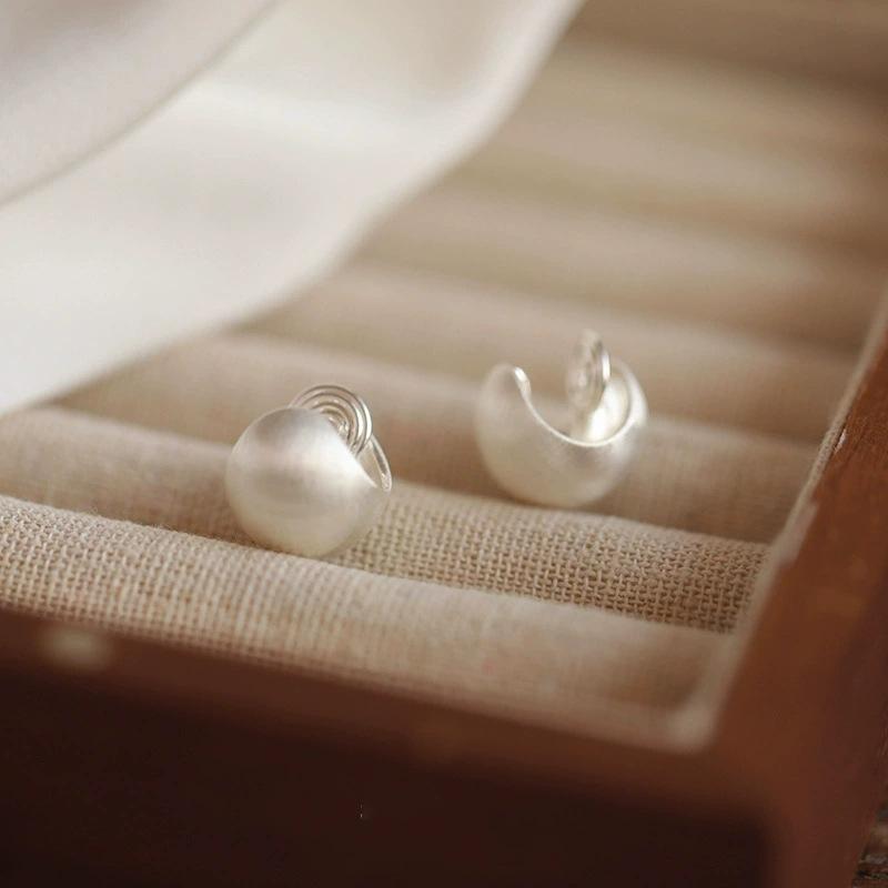 High-End Brushed Frosted Ball Ear Clip Mosquito Coil Disc Without Pierced Ears for Women Silver Elegant Versatile Earrings Earrings