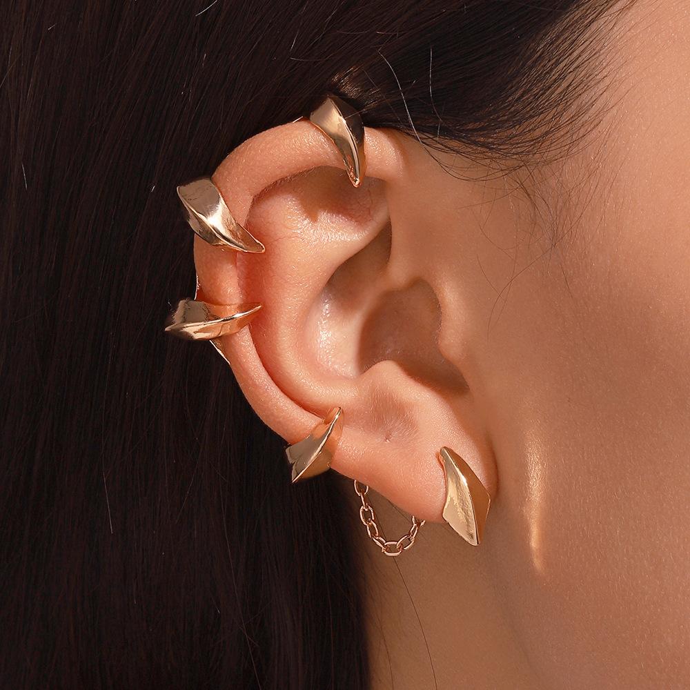 Gothic Demon Minion Ear Hanging Women's Punk Dark Alloy Ear Clip Ins Ear Clip No Ear Holes Advanced Sense