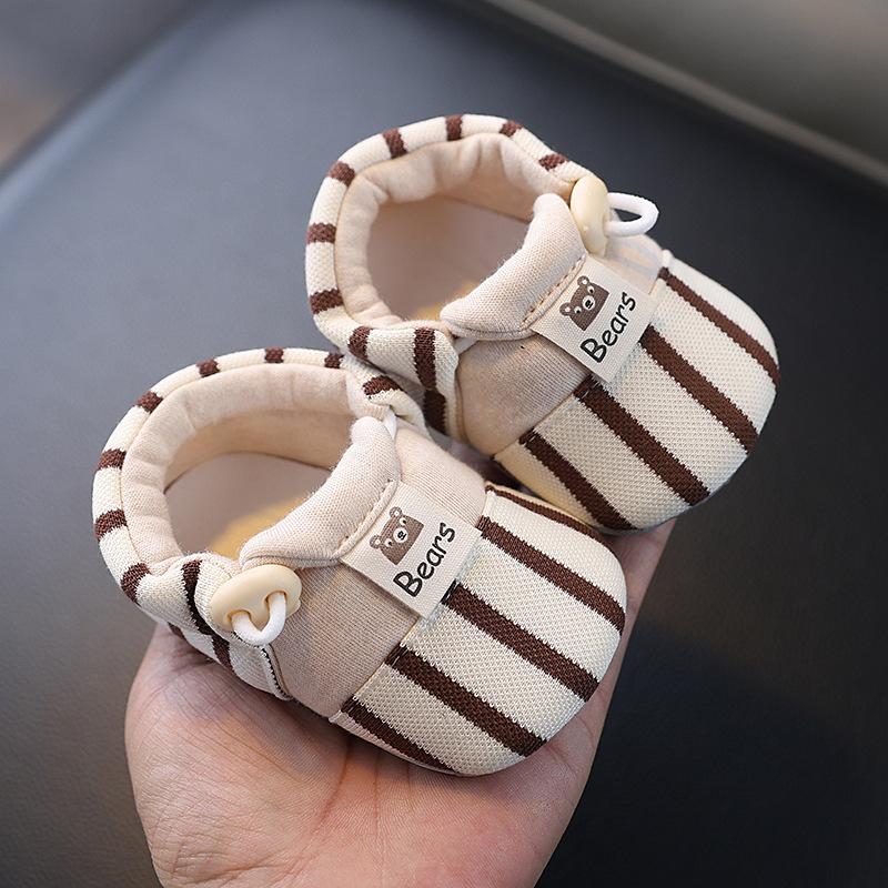 Baby Shoes for Young Infants, Spring and Autumn, Soft-Soled, Lightweight, Easy to Wear, Won'T Slip Off, Thin Style for Outdoor Wear, Stylish Striped Shoes and Socks, Breathable