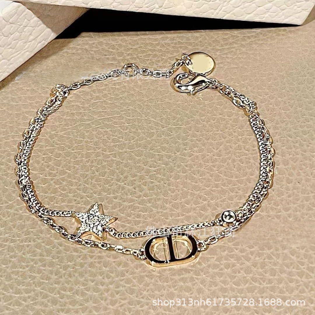 D's Classic Diamond-Encrusted Cd Bracelet for Women, Full of Diamonds, Gold Inlaid Diamond Hand Jewelry, Elegant and Versatile Bracelet