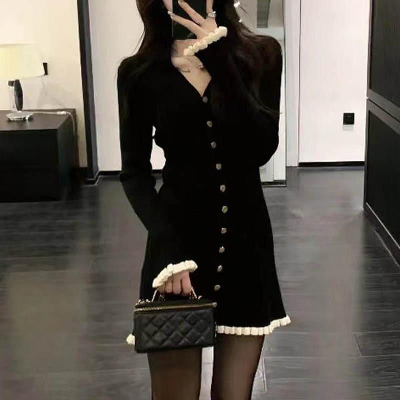 European and American Autumn and Winter New V-Neck Knitted Long-Sleeve Sweater Dress, Cross-Border Black Base Short Dress with a Fashionable Feel