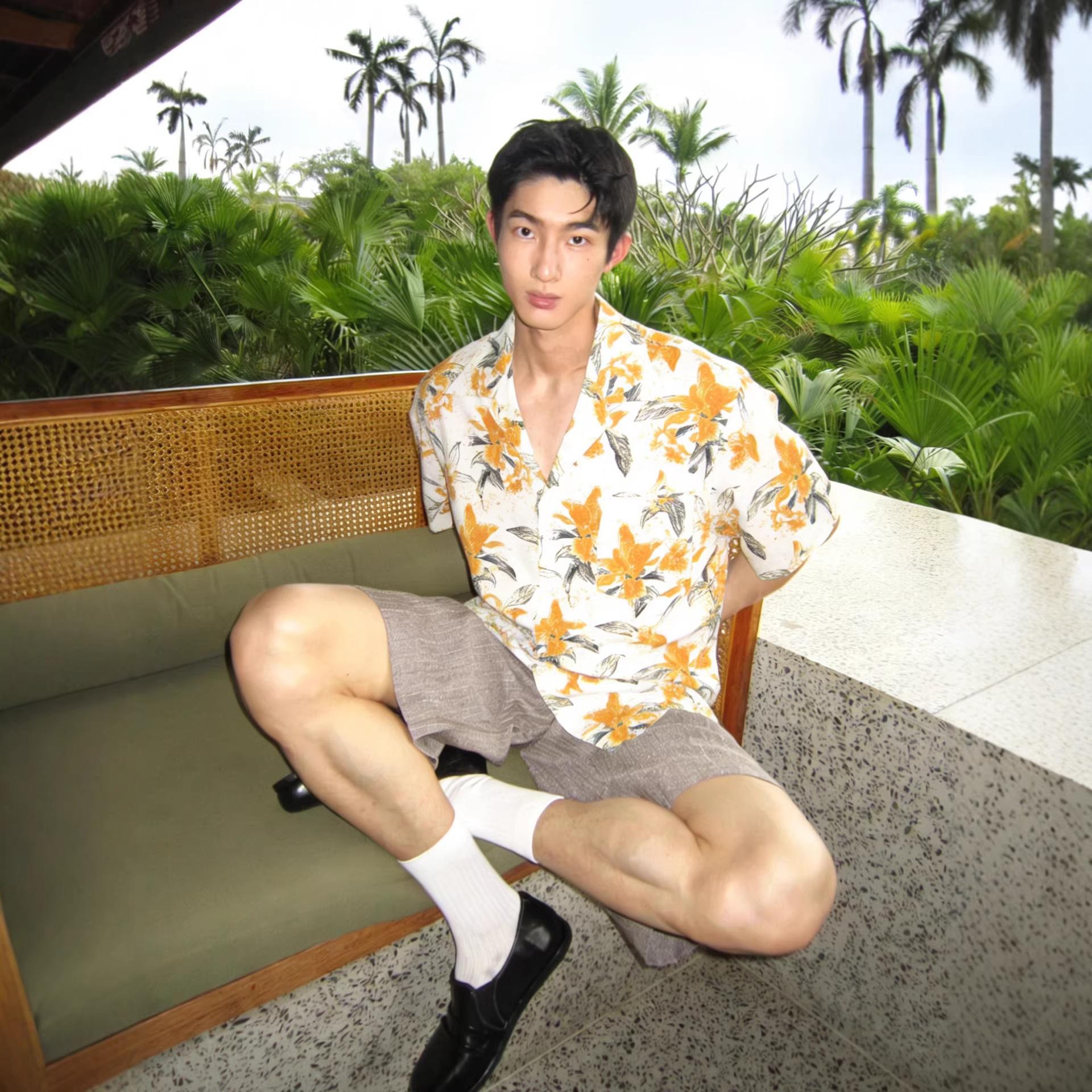 Versatile Floral All-Over Print Japanese-Style Shirt, Hawaiian Beach Loose Thin Retro Men's Floral Shirt