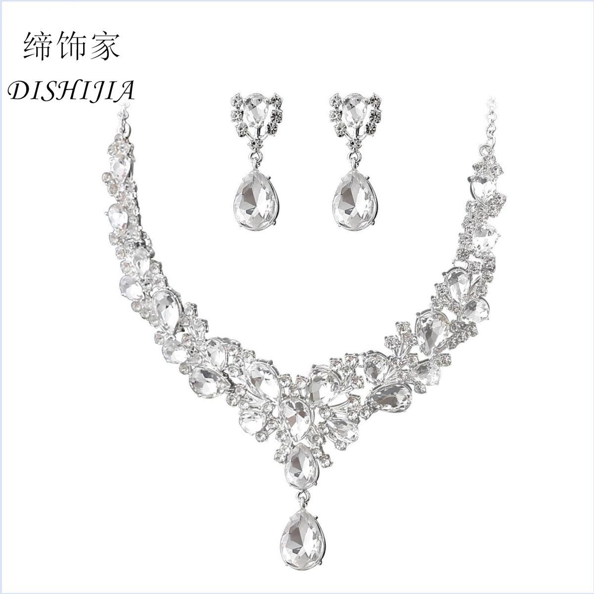 Jewelry Hot-Selling Exaggerated Bridal Necklace, Bracelet, and Earrings Three-Piece Set High-End Crystal Banquet Jewelry Set