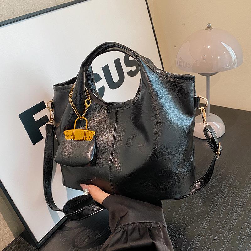 Retro Fashion Elegant Handbag for Women 2024 Autumn New Niche Design Korean Shoulder Crossbody Bucket Bag